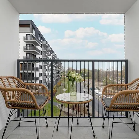 Daire Baranczaka Cozy With Parking In By Renters Poznan