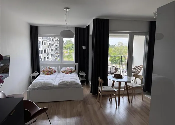 Baranczaka Cozy With Parking In By Renters Posen